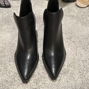 Vince Camuto ankle booties